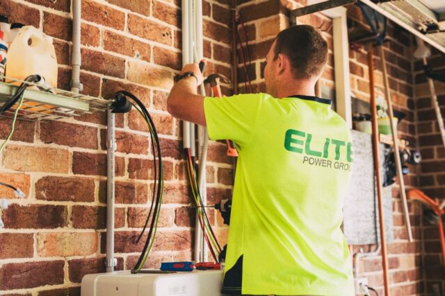 Cum reduci consumul de energie iarna fără să lași frigul să intre în casă
