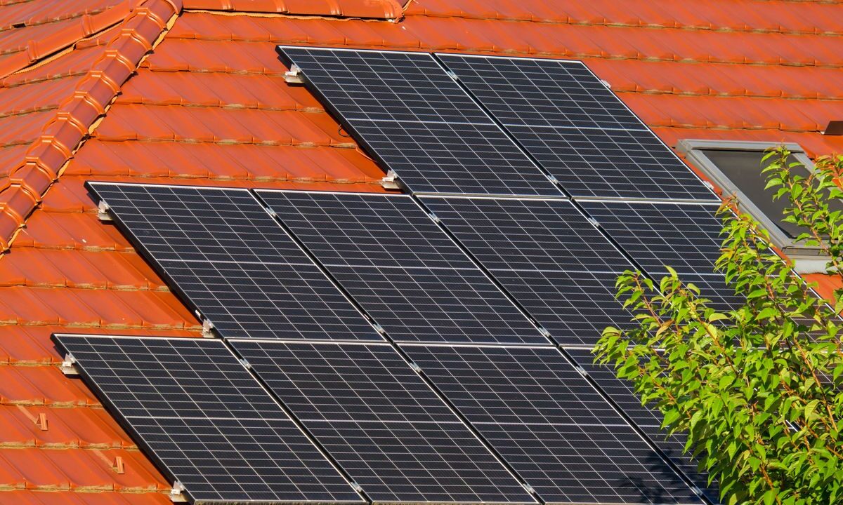 Compensarea cantitativă la sistemele fotovoltaice: cum funcționează, pe înțelesul tuturor